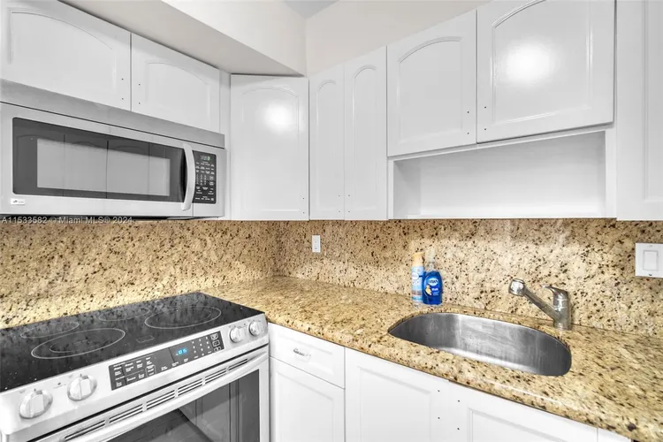 Costa Bella #802 image #14