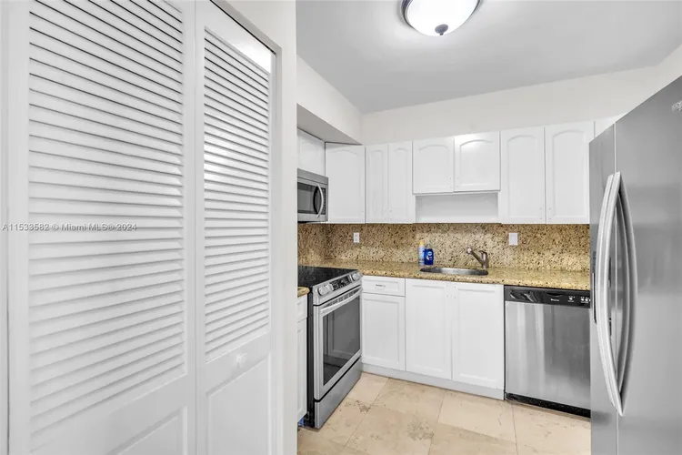 Costa Bella #802 image #16