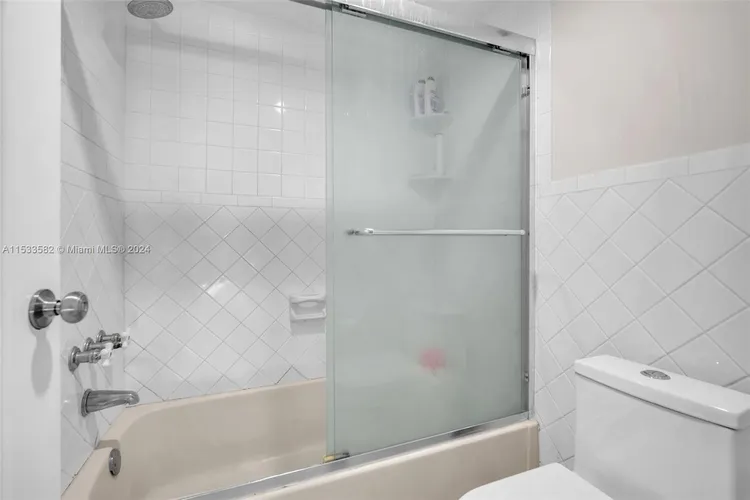 Costa Bella #802 image #17