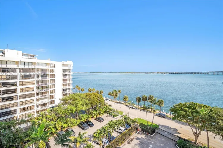 Costa Bella #802 image #23