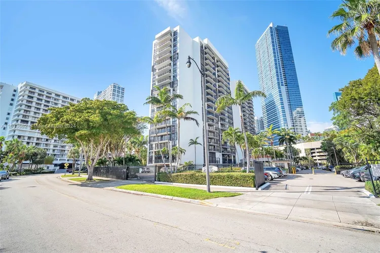 Costa Bella #802 image #25