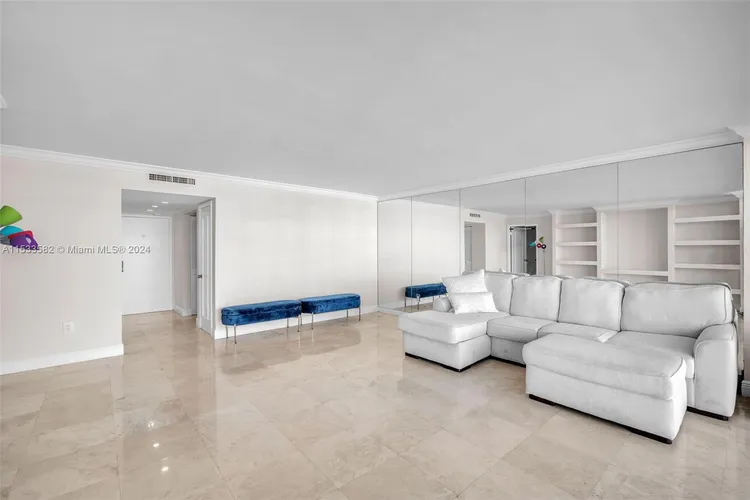 Costa Bella #802 image #7