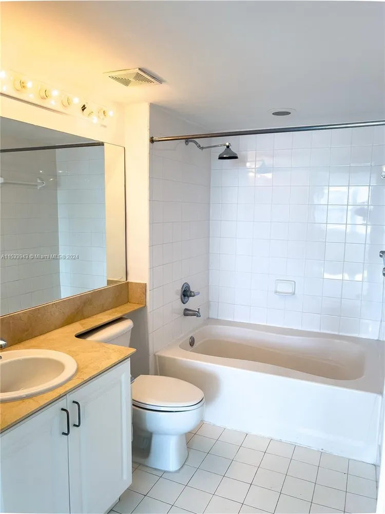 The Mark #2809 image #6