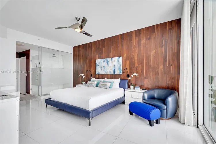 Paramount Bay #607 image #24