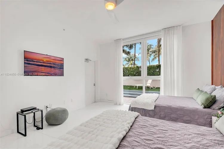 Paramount Bay #607 image #7