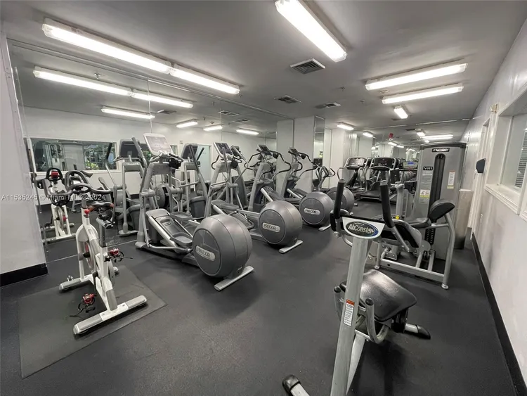 Madison Downtown #W-2209 image #32