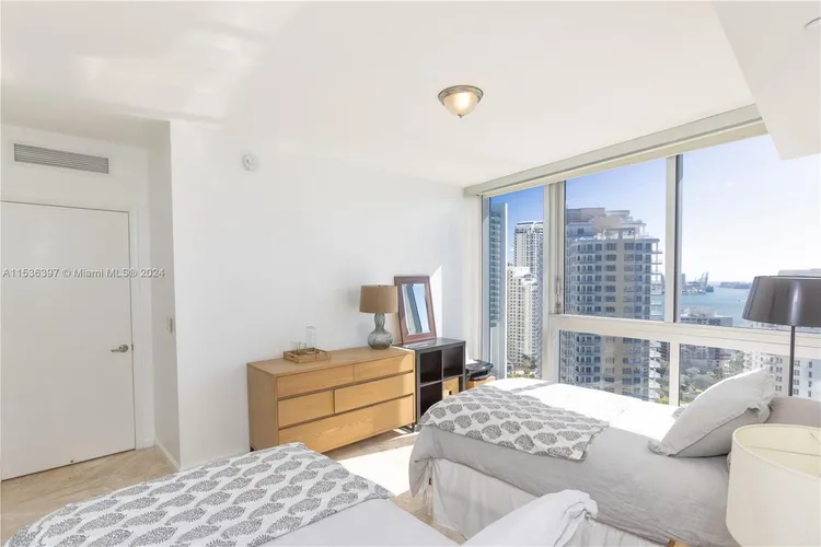 Icon Brickell II #2601 image #14