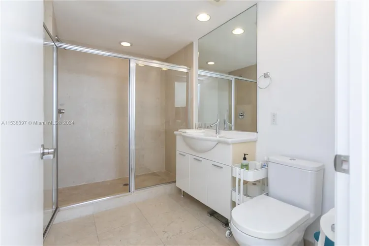 Icon Brickell II #2601 image #28