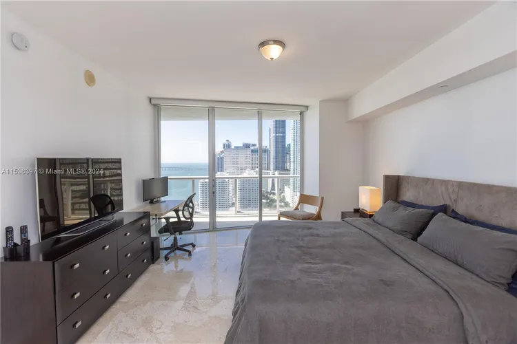 Icon Brickell II #2601 image #34