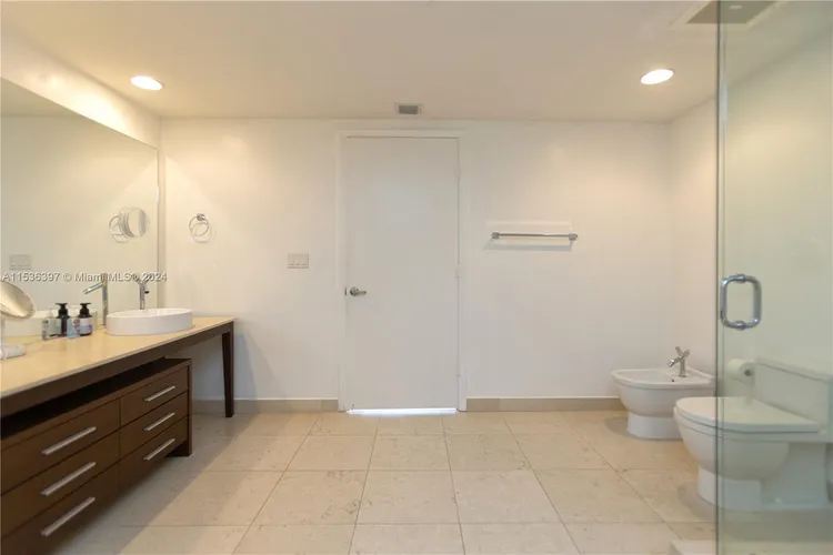 Icon Brickell II #2601 image #44