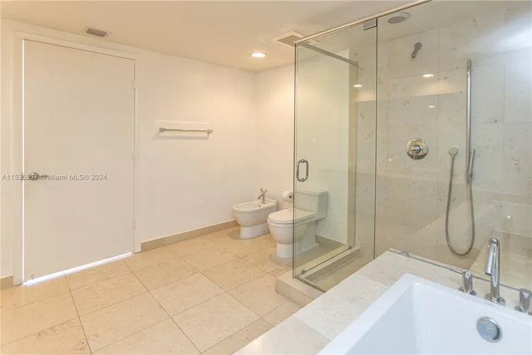 Icon Brickell II #2601 image #45