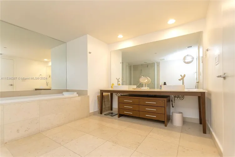 Icon Brickell II #2601 image #47