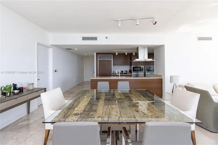 Icon Brickell II #2601 image #6