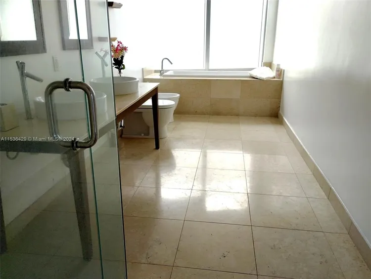 Icon Brickell I #5408 image #18