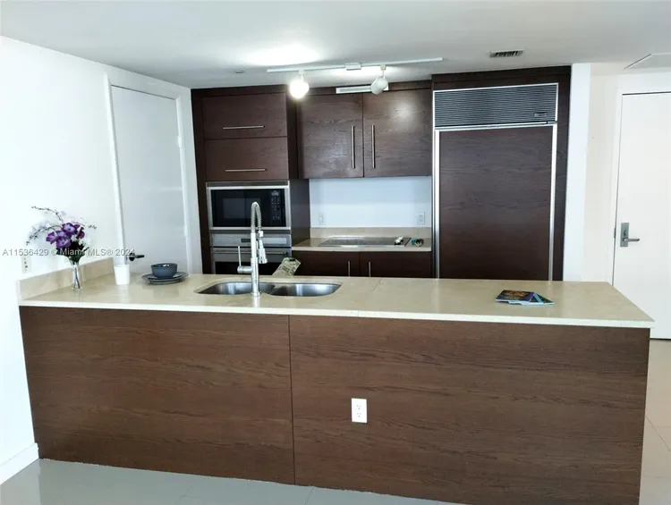 Icon Brickell I #5408 image #22