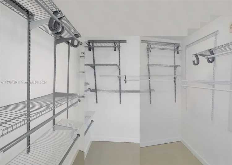 Icon Brickell I #5408 image #8