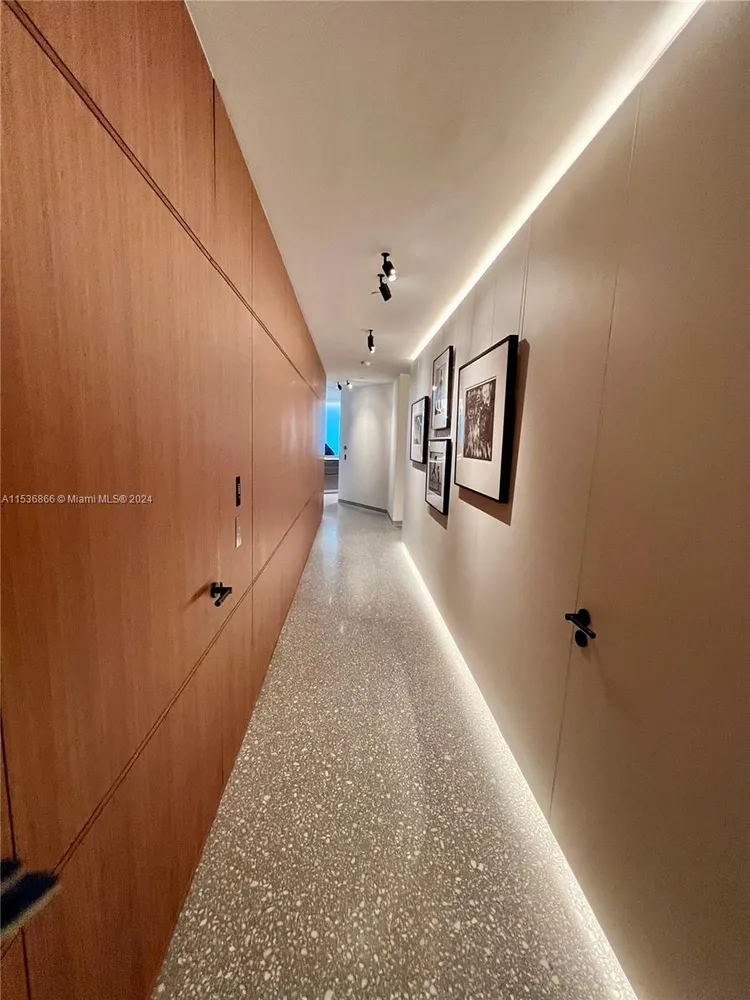 Porsche Design Tower #3501 image #34