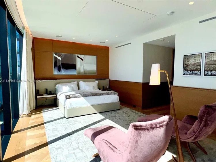 Porsche Design Tower #3501 image #40