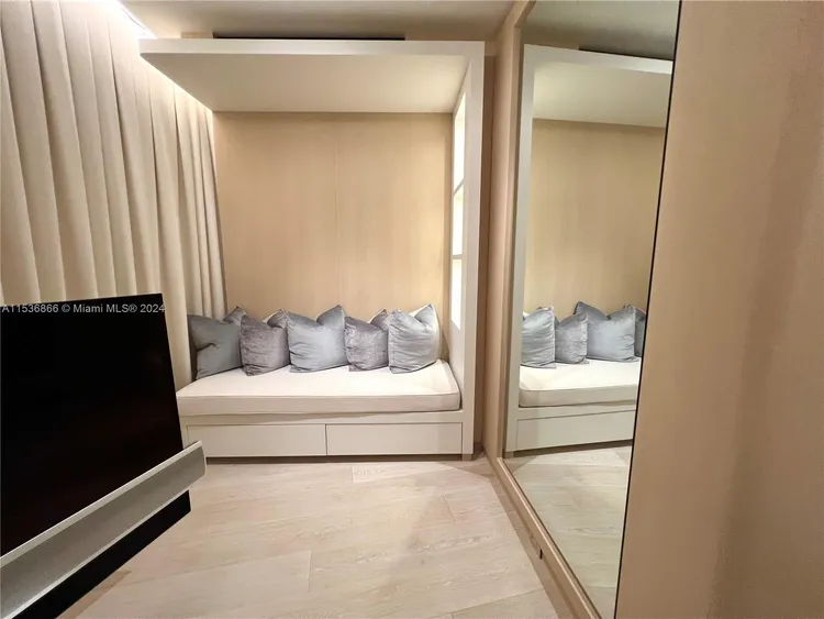 Porsche Design Tower #3501 image #51