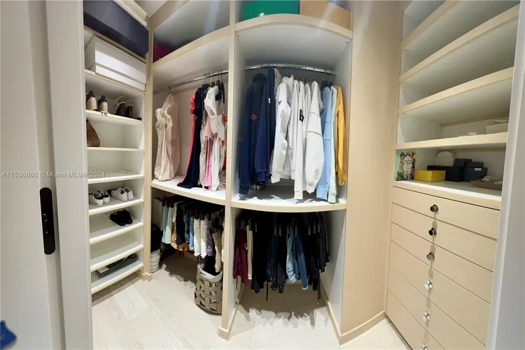 Porsche Design Tower #3501 image #58