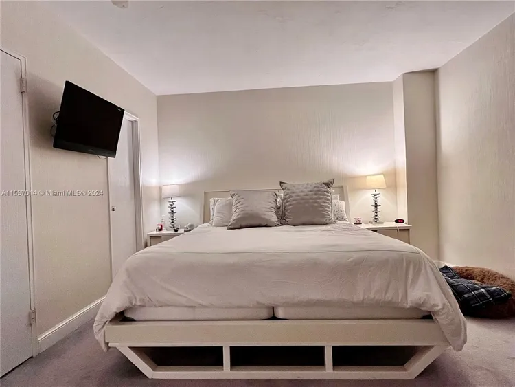 The Plaza of Bal Harbour #1423 image #6