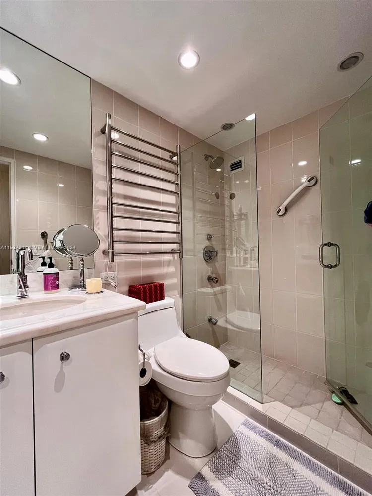 The Plaza of Bal Harbour #1423 image #8