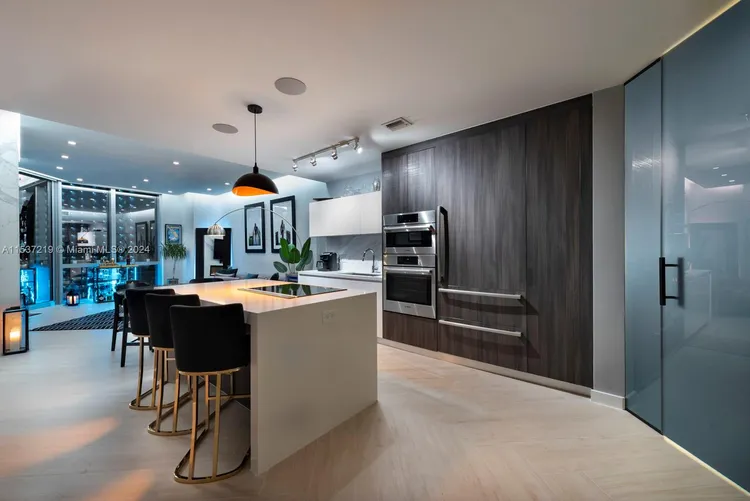 Paramount Miami Worldcenter #2505 image #32