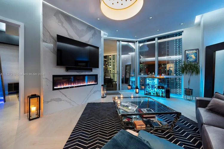 Paramount Miami Worldcenter #2505 image #35