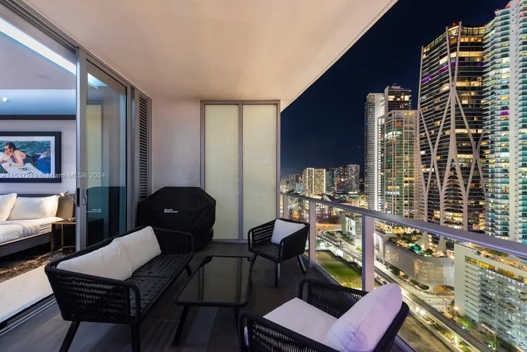 Paramount Miami Worldcenter #2505 image #39