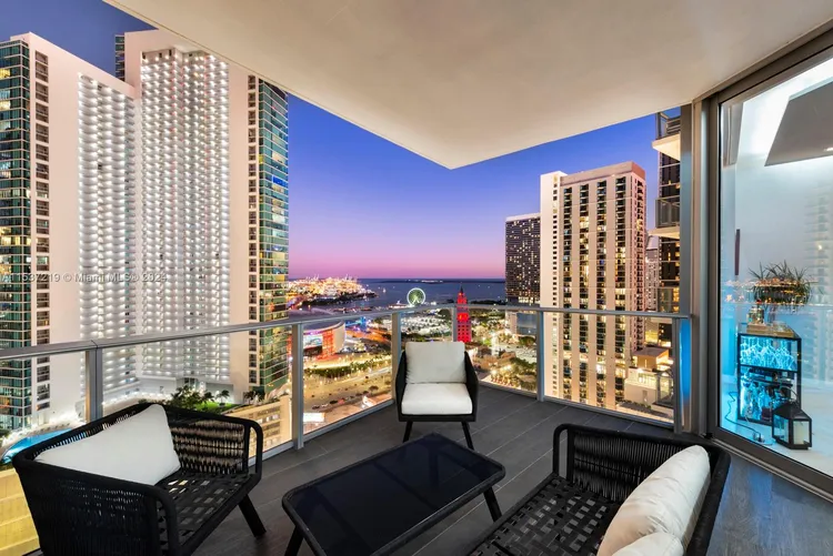 Paramount Miami Worldcenter #2505 image #40