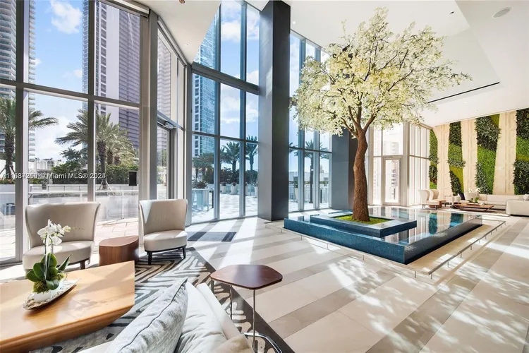 Paramount Miami Worldcenter #2505 image #50