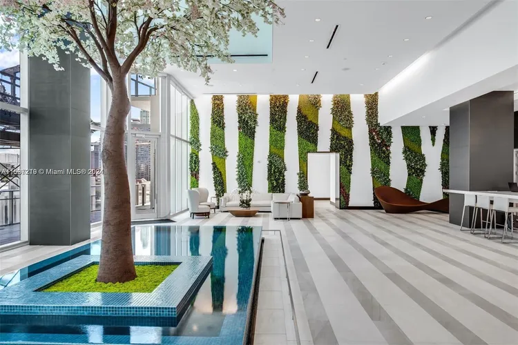 Paramount Miami Worldcenter #2505 image #51