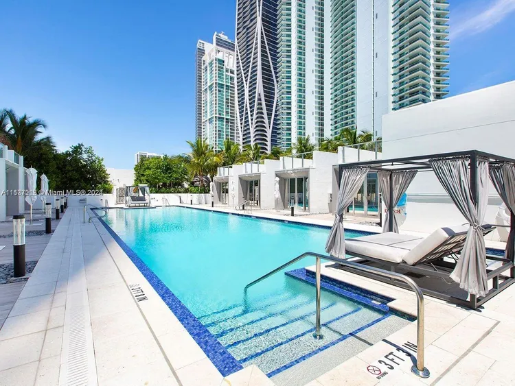 Paramount Miami Worldcenter #2505 image #54