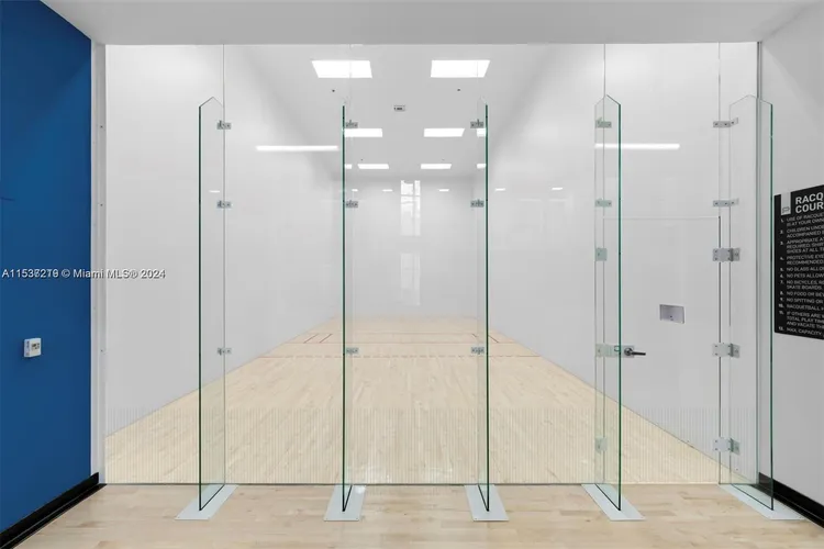 Paramount Miami Worldcenter #2505 image #71