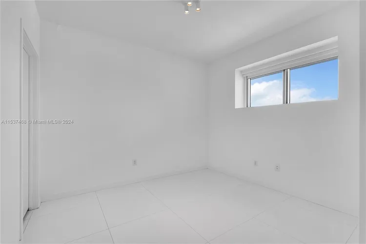 Biscayne Beach #2604 image #32