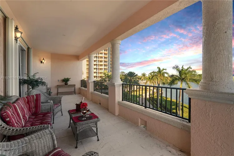 Padua Condo Deering Bay #233 image #13