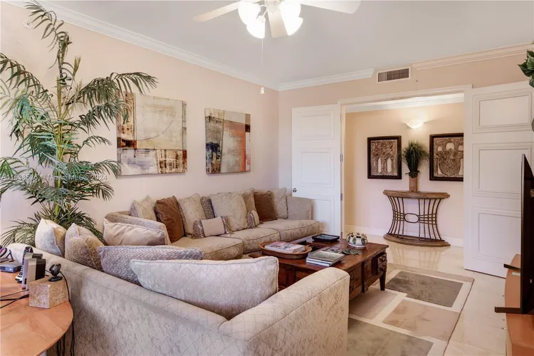 Padua Condo Deering Bay #233 image #24