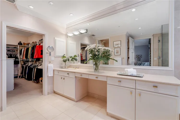 Padua Condo Deering Bay #233 image #34