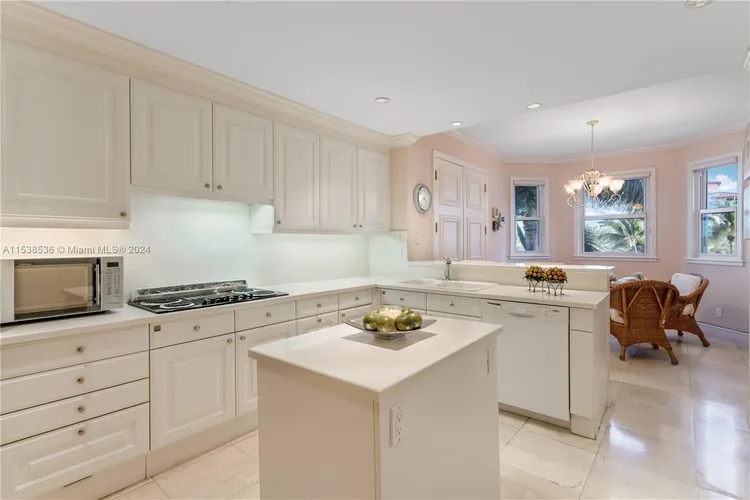 Padua Condo Deering Bay #233 image #36