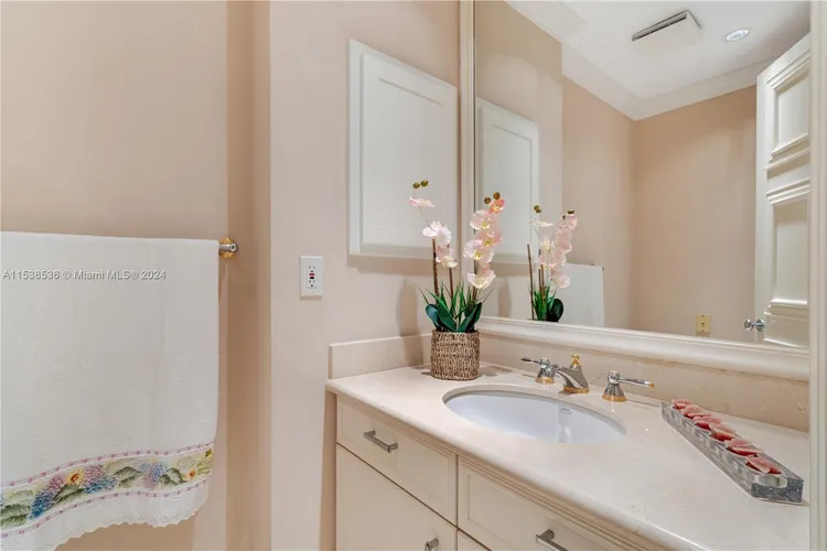 Padua Condo Deering Bay #233 image #51