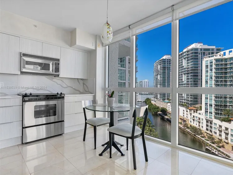 Oceania IV #1241 image #14