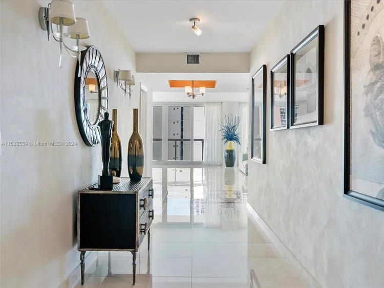 Oceania IV #1241 image #15