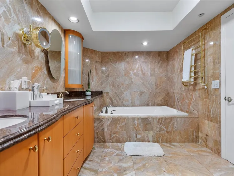 Oceania IV #1241 image #21