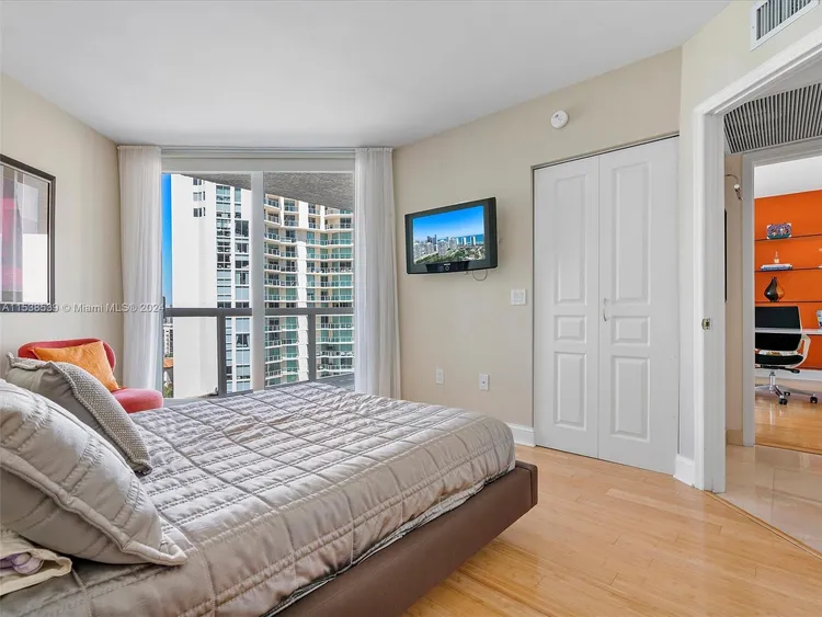 Oceania IV #1241 image #26