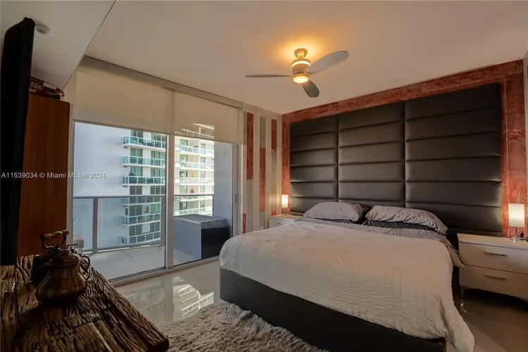 Aria on the Bay #1703 image #16