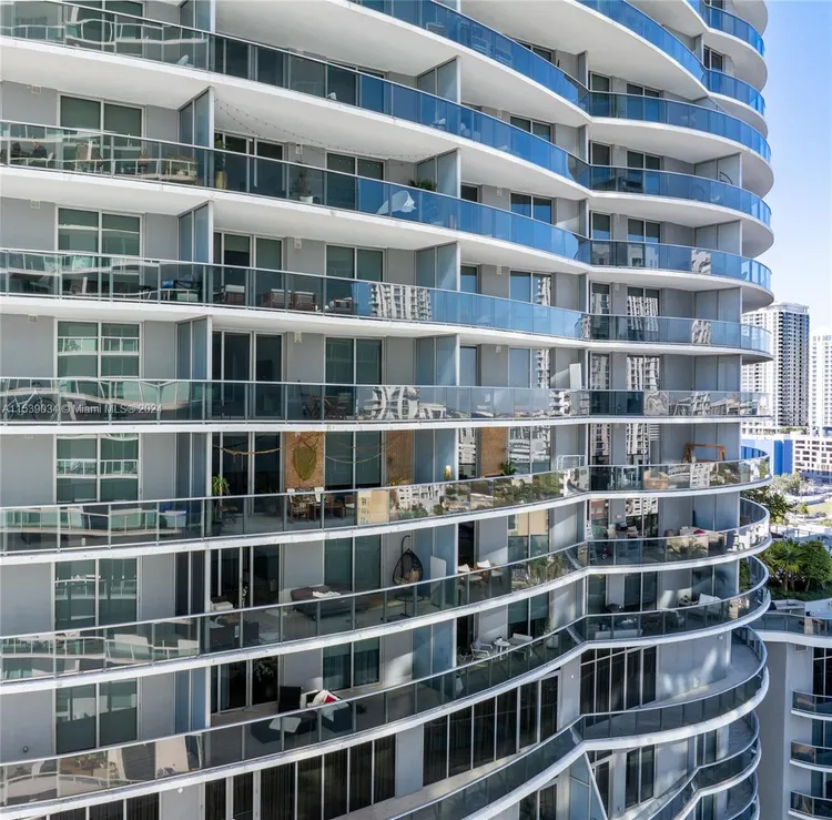 Aria on the Bay #1703 image #35