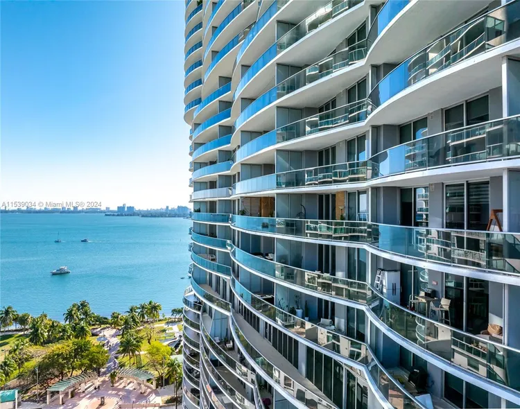 Aria on the Bay #1703 image #39