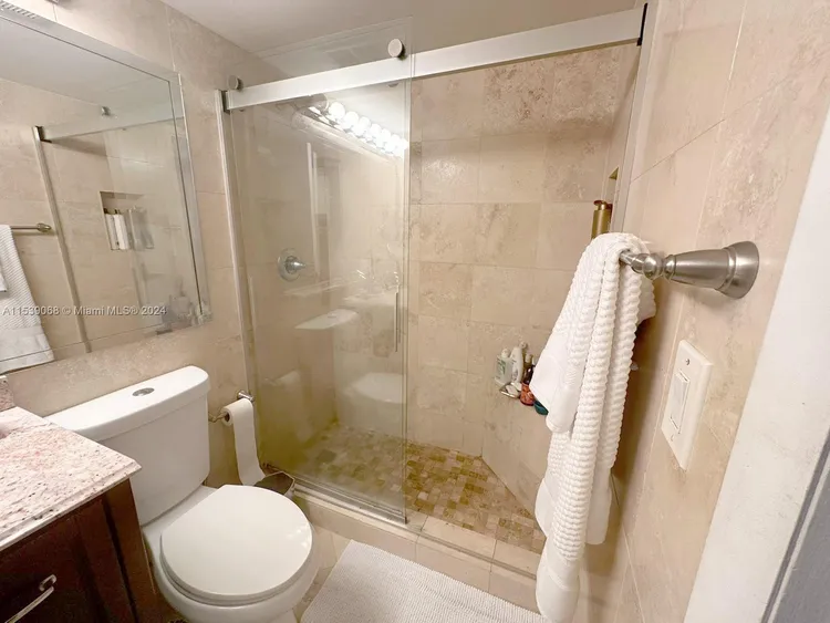 Brickell Key II #512 image #10