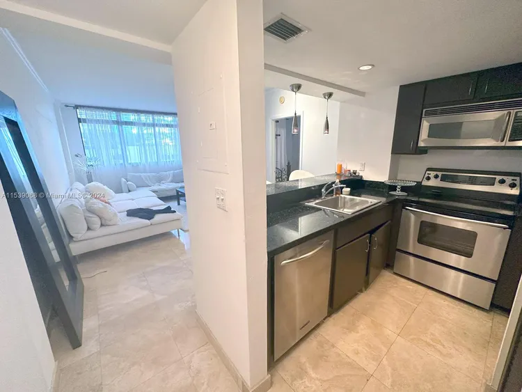 Brickell Key II #512 image #13