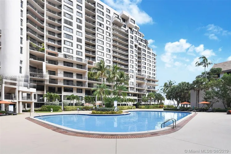 Brickell Key II #512 image #16